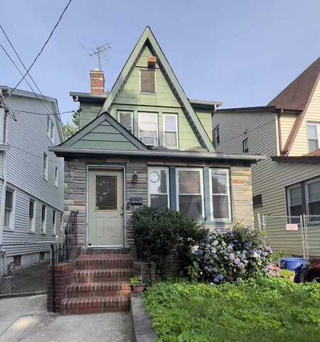 45-73 158th Street, Flushing, NY 11358