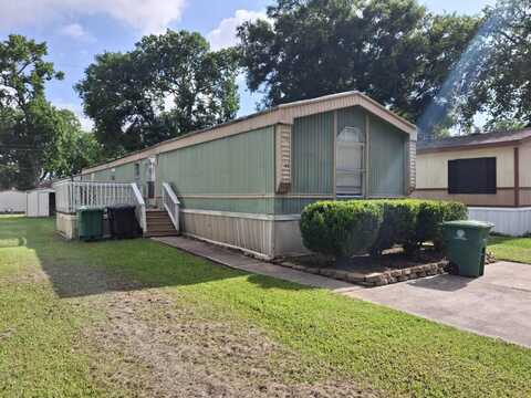 943 Bens Lane, Huffman, TX 77336