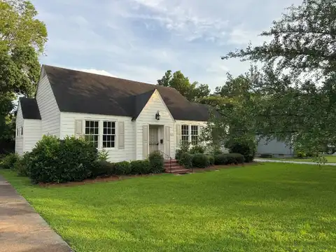 405 West President, Greenwood, MS 38930