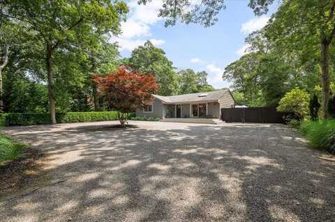 94 Hands Creek Rd, East Hampton, NY 11937