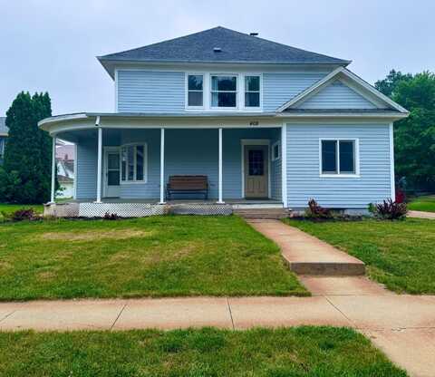 408 Logan St, Wayne, NE 68787