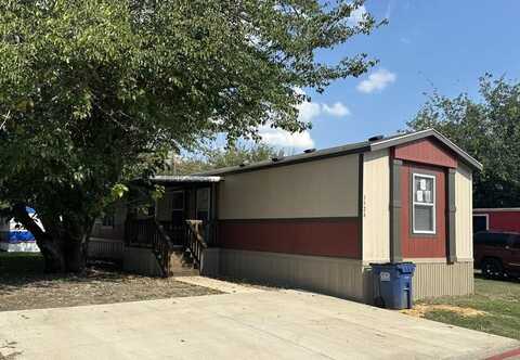 1517 Kodiak Trail, Glenn Heights, TX 75154