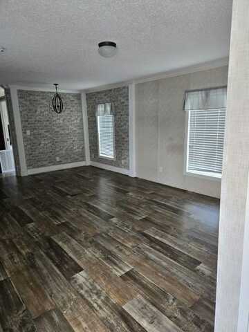 7230 4th Street N, Saint Petersburg, FL 33702