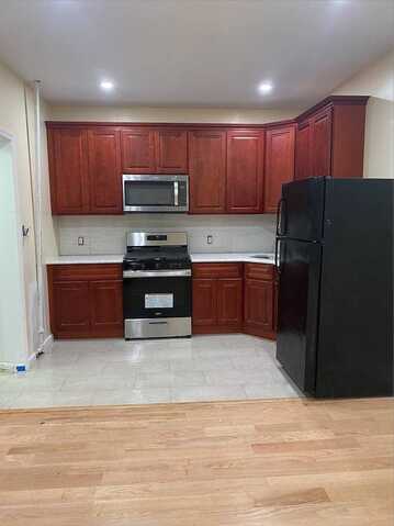 549 Hempstead Turnpike, Elmont, NY 11003
