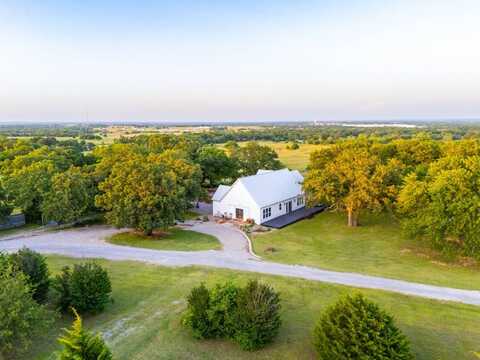 32106 Airline Road, Pauls Valley, OK 73075