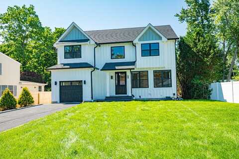 120 Fifth Street, Saint James, NY 11780