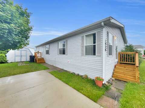 1928 Atlanta Court, Hartland, MI 48353