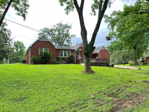 205 Shirley Ave, Winona, MS 38967