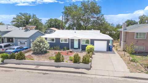 2823 DOROTHY Street NE, Albuquerque, NM 87112