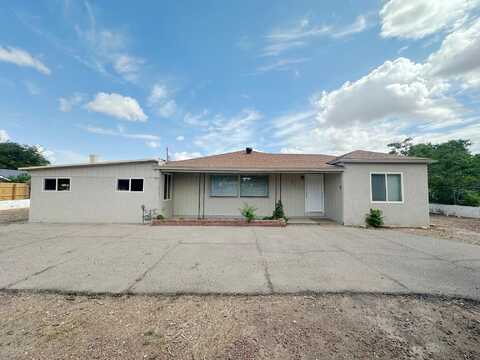 213 GREEN VALLEY Road NW, Los Ranchos, NM 87107