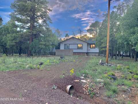 1362 Green Ridge Drive, Happy Jack, AZ 86024