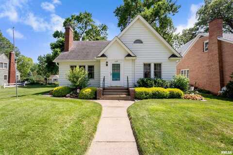 229 GRANT Street, Bettendorf, IA 52722