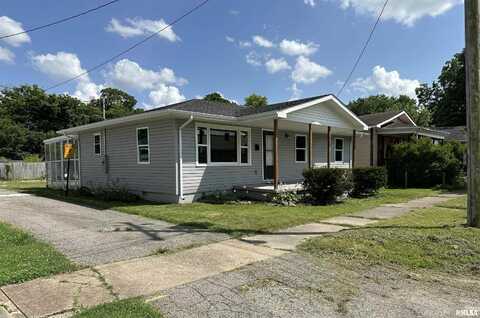 710 CATHERINE Street, Metropolis, IL 62960
