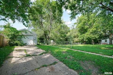 2819 W SEIBOLD Street, Peoria, IL 61605
