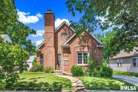 1503 S 4TH Street, Pekin, IL 61554