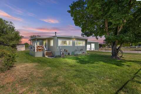 2705 S Cedar Street, Kennewick, WA 99337