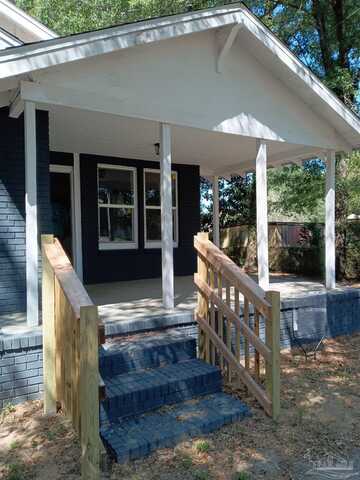 282 Bracewell St, Crestview, FL 32536