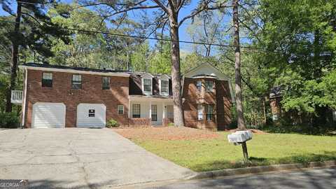 2498 Robinhood, Ellenwood, GA 30294