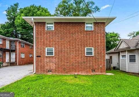 425 Holderness, Atlanta, GA 30310