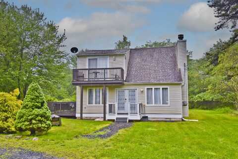 594 Sullivan Trail, Long Pond, PA 18334