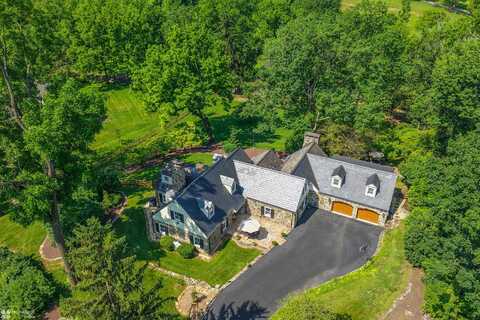 2711 Main Street, Bethlehem, PA 18017