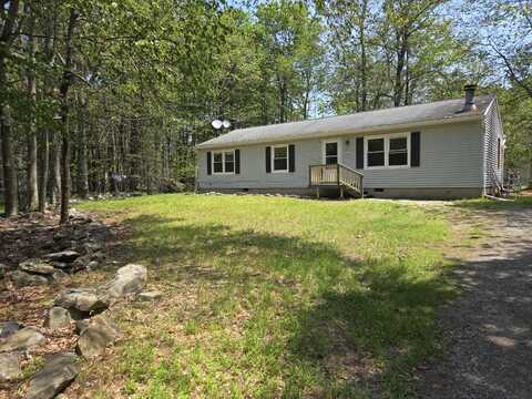 1882 Beverly Court, Tobyhanna, PA 18466