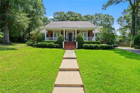 1525 Beacon Court, Mobile, AL 36695