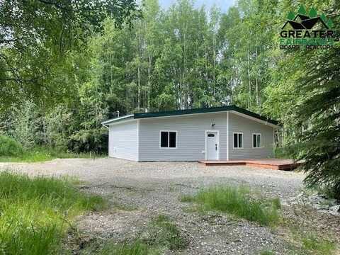 2877 HORSESHOE WAY, North Pole, AK 99705