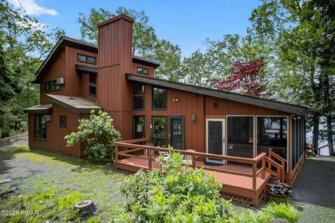 809 Widgeon Court, Lords Valley, PA 18428