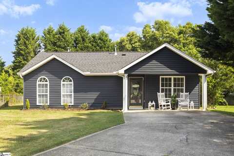 204 Dexter Bend Court, Fountain Inn, SC 29644
