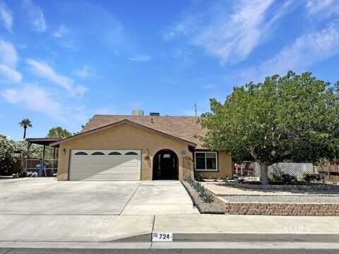 724 W DOLPHIN AVE, Ridgecrest, CA 93555