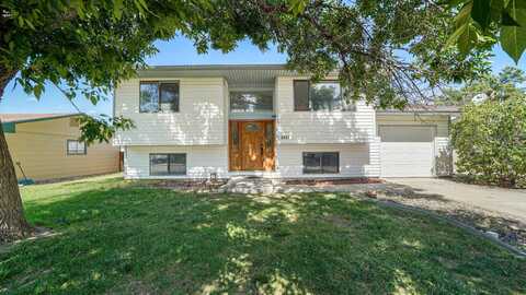 2231 N 17th Circle, Grand Junction, CO 81501