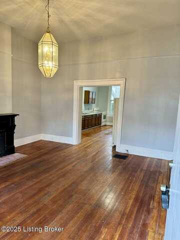 1236 S Floyd St, Louisville, KY 40203