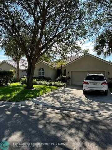 6429 Autumn Woods Blvd, Naples, FL 34109