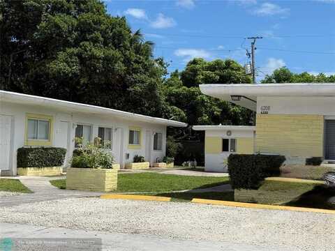 6208 Dawson St, Hollywood, FL 33023