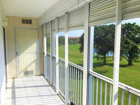 551 SW 135th Ave, Pembroke Pines, FL 33027