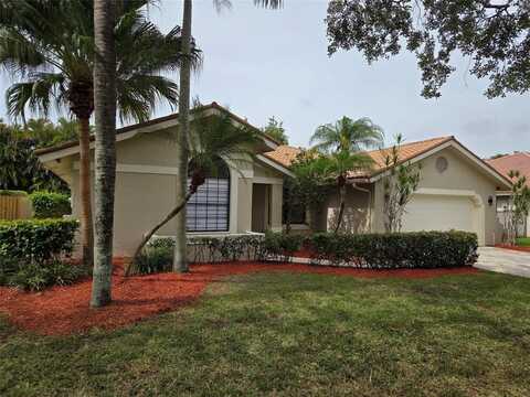 1624 Newport Ln, Weston, FL 33326