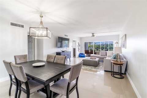2950 N Palm Aire Dr, Pompano Beach, FL 33069