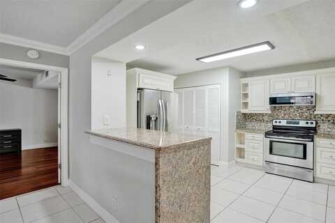 12215 Royal Palm Blvd, Coral Springs, FL 33065