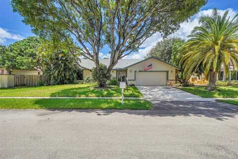 7481 NW 42nd St, Lauderhill, FL 33319
