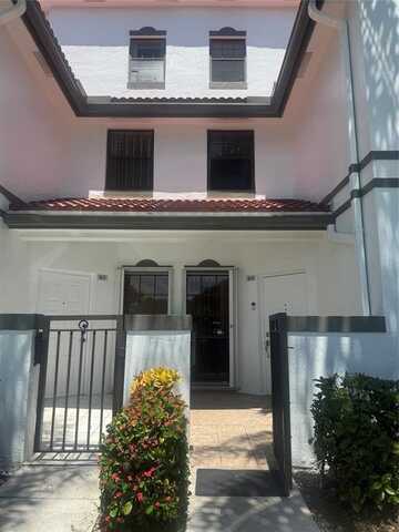 301 SW 158th Ter, Pembroke Pines, FL 33027