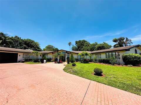 1701 SE Canora Rd, Port Saint Lucie, FL 34952