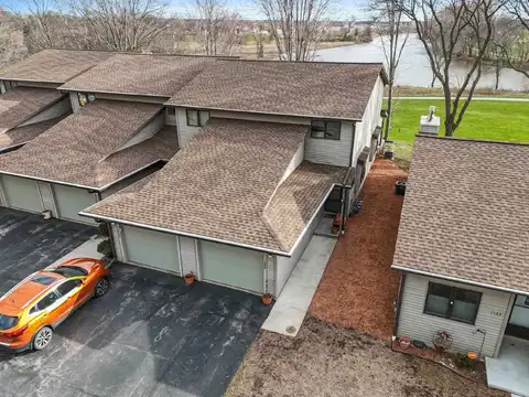 1584 AMY Street, GREEN BAY, WI 54302