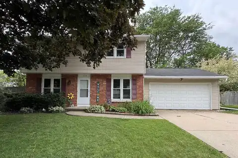 718 HEYDEN Lane, GREEN BAY, WI 54301