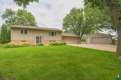 5304 W 37th St N, Sioux Falls, SD 57107