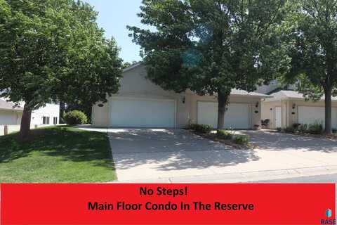 5708 S Shadow Wood Pl, Sioux Falls, SD 57108