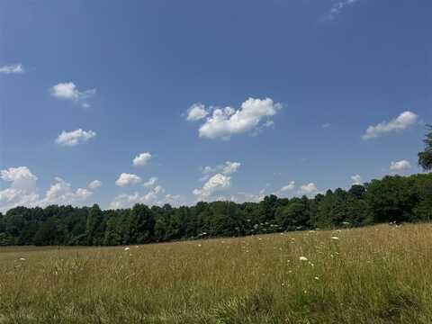 5046 Bowling Green Road, Scottsville, KY 42164