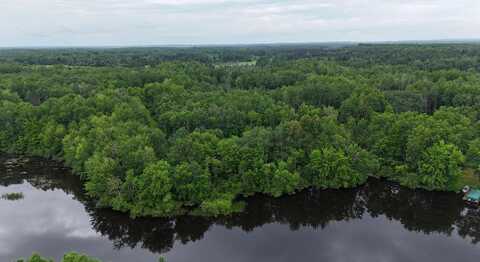 On SOO LAKE RD E, Phillips, WI 54555