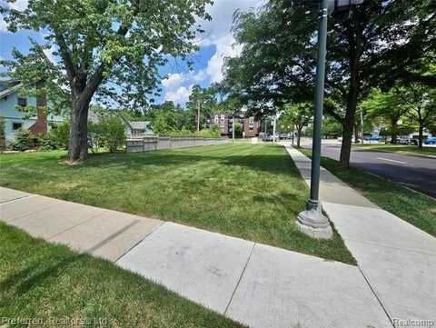 400 Park Street, Birmingham, MI 48009