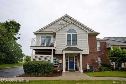 28300 Adler Park Drive S, Chesterfield, MI 48051